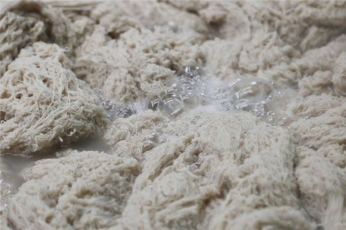 文化中國行 布依族土布制作技藝 把時(shí)光織進(jìn)經(jīng)緯 把傳承融入生活